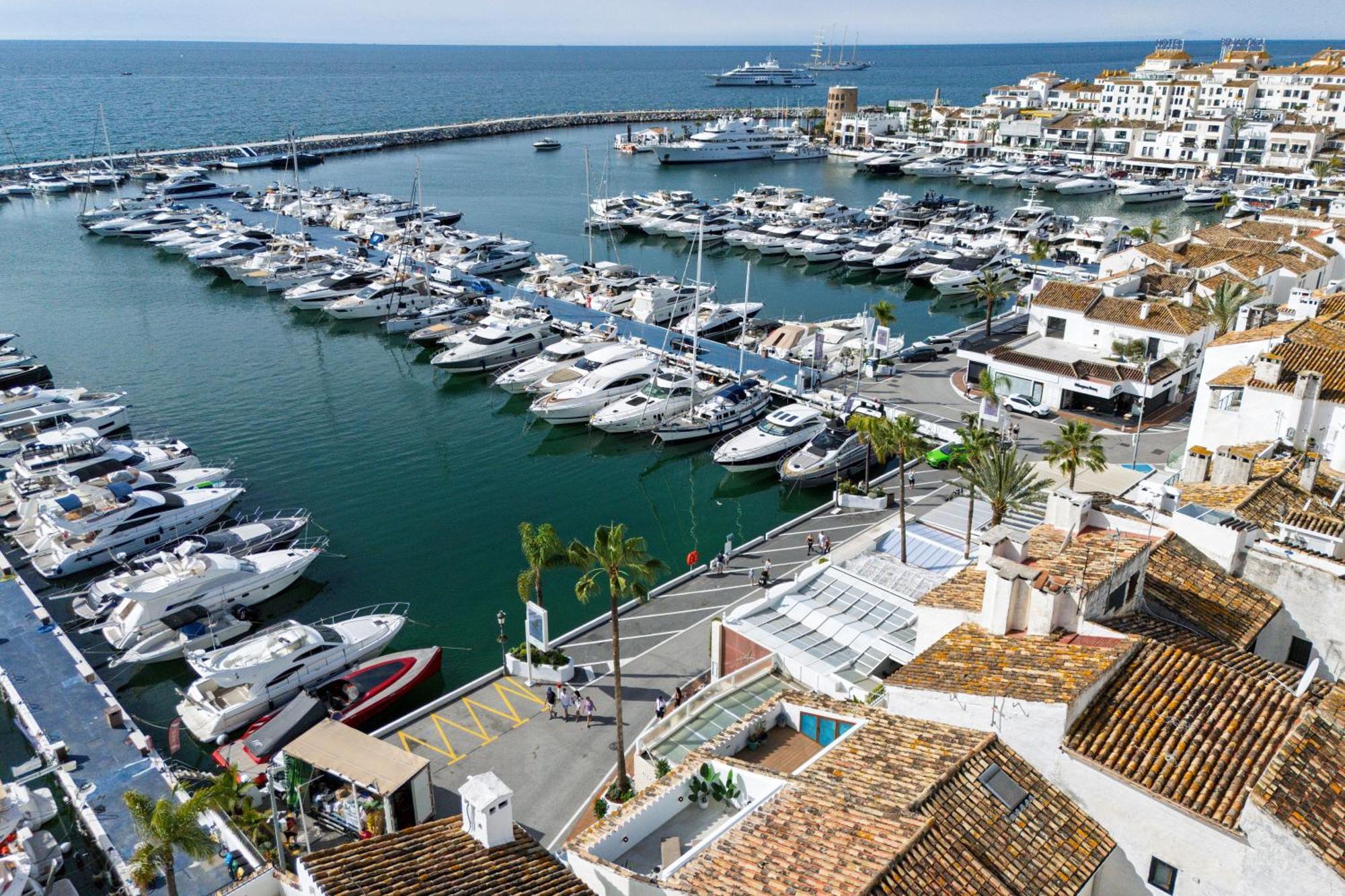 243-Fully Renovated-Puerto Banus Marbella Front Line Penthouse公寓 外观 照片